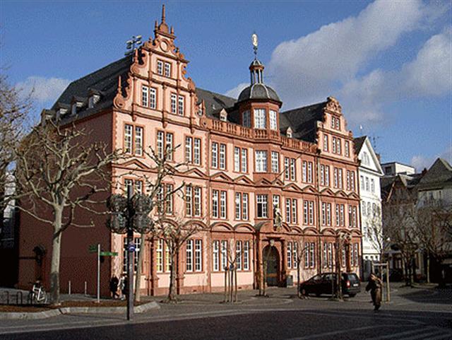 --gutenberg museum - ()